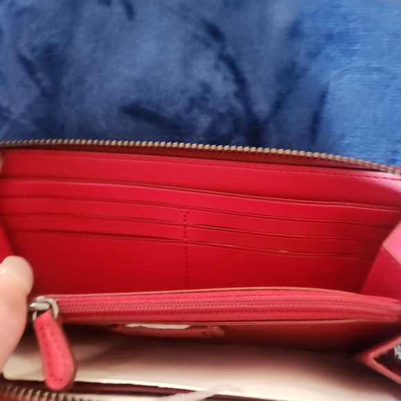 Coach Red Leather Zip Around  Wallet CHERRIES - Picture 6 of 13